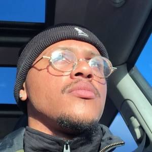 Meet your Posher, Lawrence